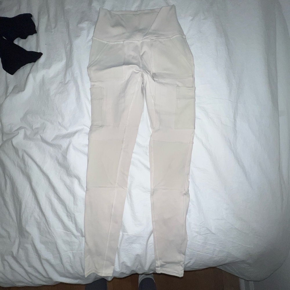 Alo Leggings